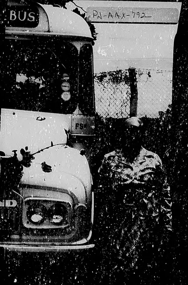 Village women organize : the Mraru bus service